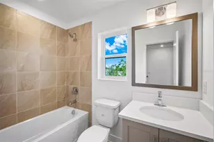 2711 W North B St, Tampa, FL 33609 - Photo 26