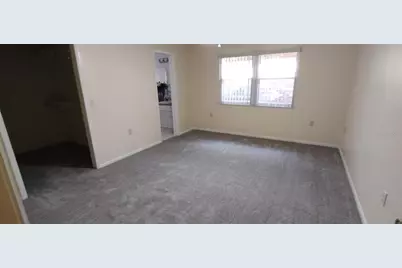 446 Lake Carolyn Circle, Lakeland, FL 33813 - Photo 12