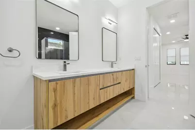 5406 N Pershing Place, Tampa, FL 33603 - Photo 16