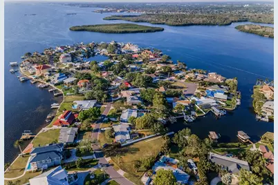 117 Carlyle Drive, Palm Harbor, FL 34683 - Photo 18