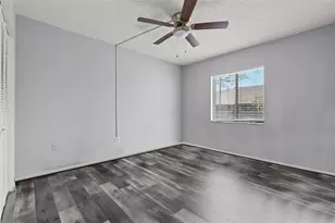 3709 Greenery Ct, Tampa, FL 33618 - Photo 18