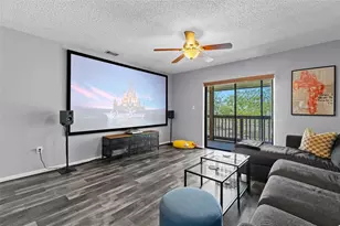 3709 Greenery Ct, Tampa, FL 33618 - Photo 10