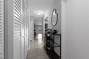 3709 Greenery Ct, Tampa, FL 33618 - Photo 20