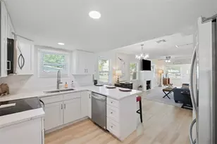 1601 54th St S, Gulfport, FL 33707 - Photo 16