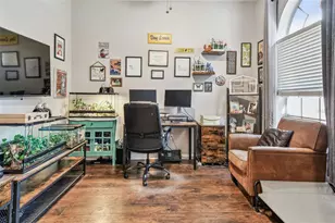 1939 Heartland Cir, Valrico, FL 33594 - Photo 4