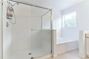 2433 Huron Cir, Kissimmee, FL 34746 - Photo 18