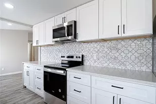 9201 Spyglass Ct, Tampa, FL 33615 - Photo 18