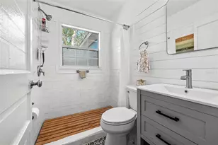 4921 24th Ave S, Gulfport, FL 33707 - Photo 18