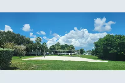 5215 Coquina Key Drive SE #B, Saint Petersburg, FL 33705 - Photo 36