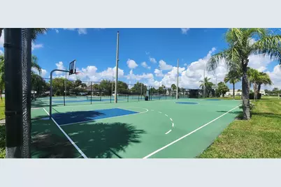 5215 Coquina Key Drive SE #B, Saint Petersburg, FL 33705 - Photo 34
