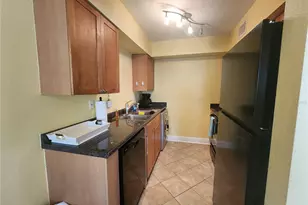 5215 Coquina Key Dr SE, Saint Petersburg, FL 33705 - Photo 10