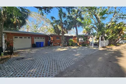 6 Sea Lane S, Saint Petersburg, FL 33705 - Photo 2