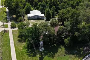 1129 State Road 20, Interlachen, FL 32148 - Photo 8