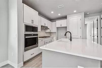 1631 Springwell Lane, Sarasota, FL 34240 - Photo 10