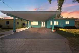 1025 Boca Ciega Isle Dr, Saint Pete Beach, FL 33706 - Photo 2