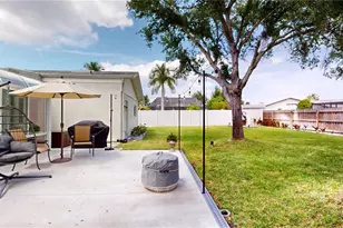 1849 Del Robles Dr, Clearwater, FL 33764 - Photo 52