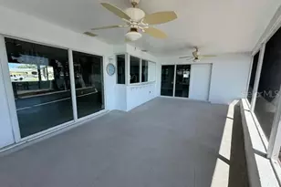 11055 7th St E, Treasure Island, FL 33706 - Photo 14