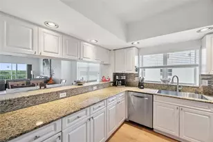 1200 Country Club Dr, Largo, FL 33771 - Photo 10