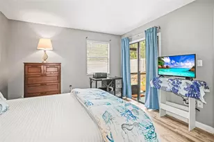 10100 Sailwinds Blvd N, Largo, FL 33773 - Photo 14