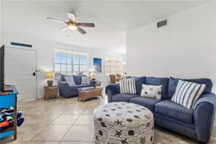 445 Hamden Dr, Clearwater Beach, FL 33767 - Photo 4