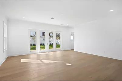 2805 W Wallace Avenue, Tampa, FL 33611 - Photo 10