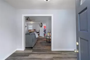 19496 Wildwood Dr, Brooksville, FL 34601 - Photo 4