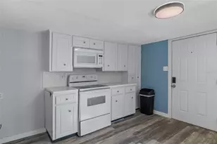 19496 Wildwood Dr, Brooksville, FL 34601 - Photo 10