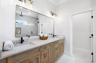 110 W Hiawatha St, Tampa, FL 33604 - Photo 32