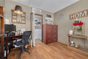 2153 Catalina Dr N, Clearwater, FL 33763 - Photo 10