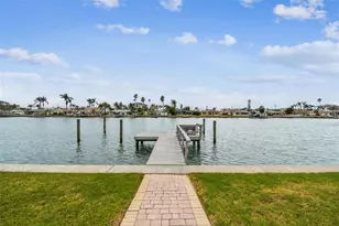 11340 5th St E, Treasure Island, FL 33706 - Photo 10