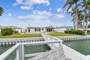 11340 5th St E, Treasure Island, FL 33706 - Photo 14