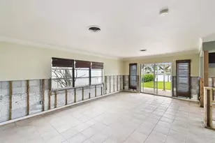 11340 5th St E, Treasure Island, FL 33706 - Photo 40