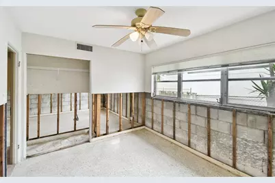 11340 5th Street E, Treasure Island, FL 33706 - Photo 46