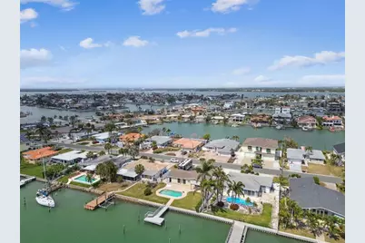 11340 5th Street E, Treasure Island, FL 33706 - Photo 68