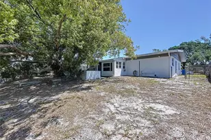 5806 Liverpool Dr, Tampa, FL 33615 - Photo 10
