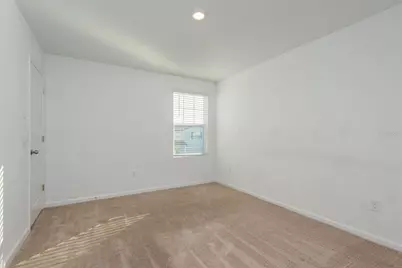 34847 Daisy Meadow Loop, Zephyrhills, FL 33541 - Photo 20