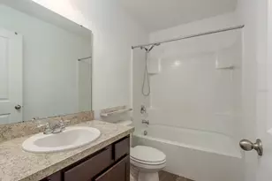 34847 Daisy Meadow Loop, Zephyrhills, FL 33541 - Photo 22