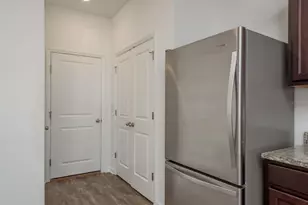 34847 Daisy Meadow Loop, Zephyrhills, FL 33541 - Photo 12