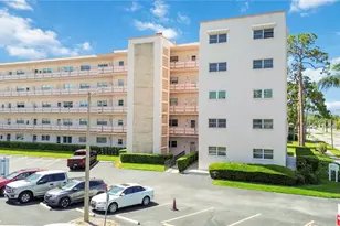 5623 80th St N, Saint Petersburg, FL 33709 - Photo 2