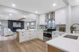 1715 N Alexander Rd, Tampa, FL 33603 - Photo 8