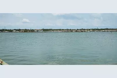 16003 5th Street E, Redington Beach, FL 33708 - Photo 18