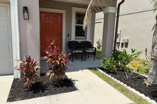 9616 Lemon Drop Loop, Sun City Center, FL 33573 - Photo 6