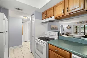 7701 Starkey Rd, Seminole, FL 33777 - Photo 10