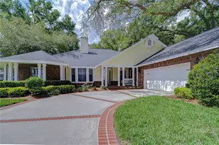 124 Barrington Dr, Brandon, FL 33511 - Photo 2