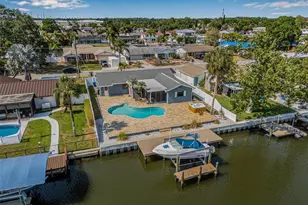 8722 Thornwood Ln, Tampa, FL 33615 - Photo 2