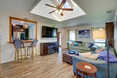 8722 Thornwood Lane, Tampa, FL 33615 - Photo 16