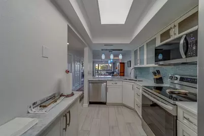 11650 Capri Circle S #105, Treasure Island, FL 33706 - Photo 10