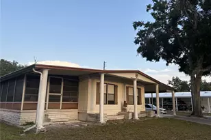 6306 Waterfront Ln, Zephyrhills, FL 33542 - Photo 26