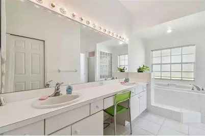 5001 Queen Palm Terrace NE, Saint Petersburg, FL 33703 - Photo 62