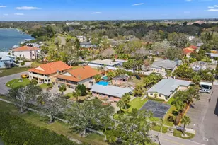 7075 Sunset Dr S, South Pasadena, FL 33707 - Photo 8